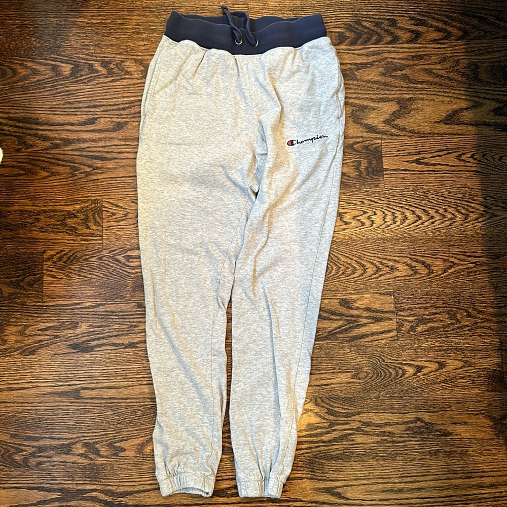 Women’s lightweight grey joggers